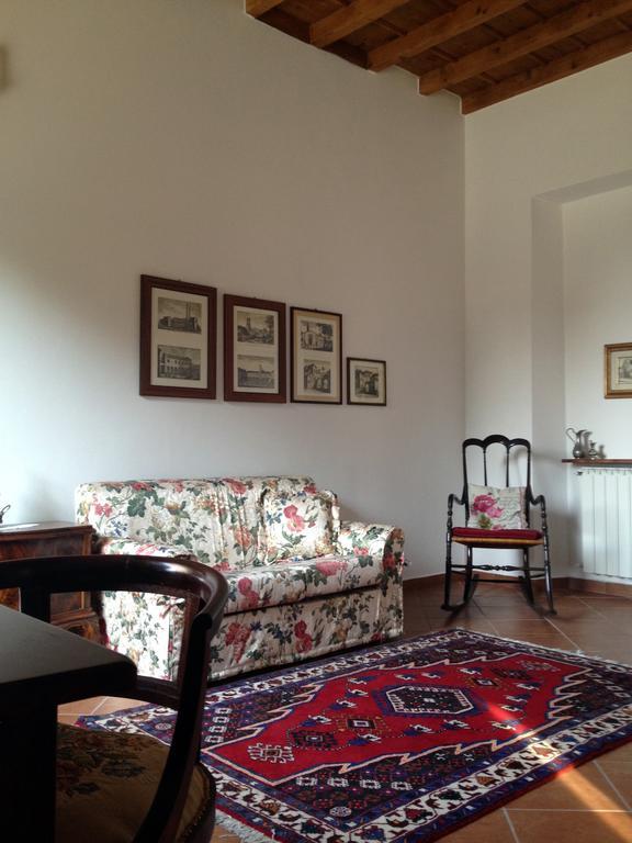 Bed And Breakfast Azienda Agricola Cascina Salazzara Magenta Oda fotoğraf