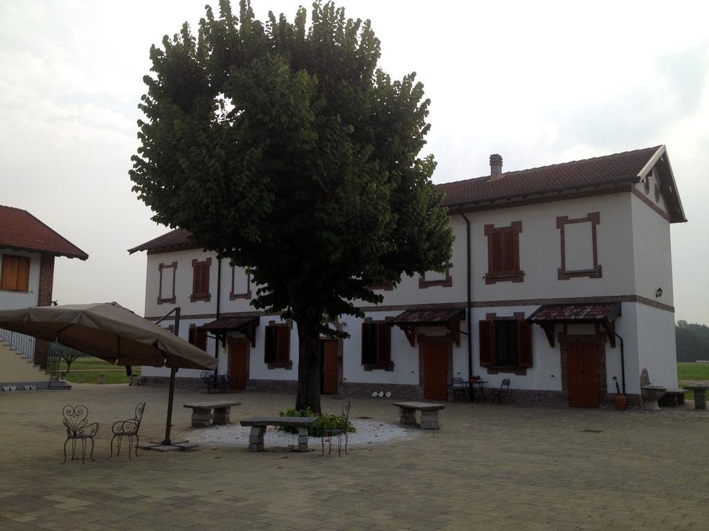 Bed And Breakfast Azienda Agricola Cascina Salazzara Magenta Dış mekan fotoğraf